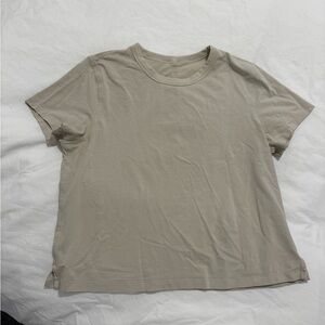 Lululemon t shirt